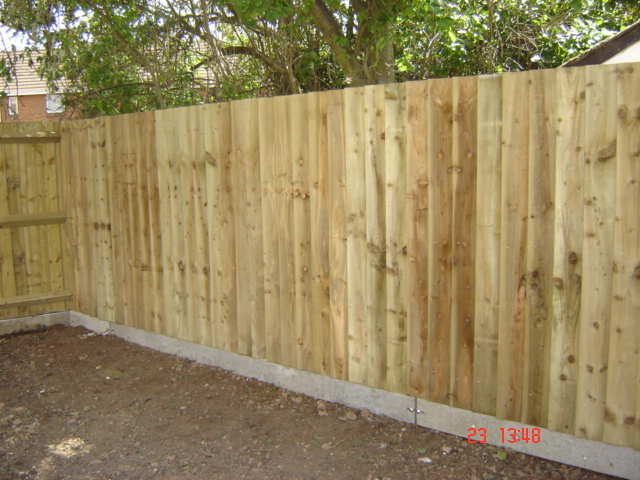 finished featherboard fence Leamington Spa Warwickshire